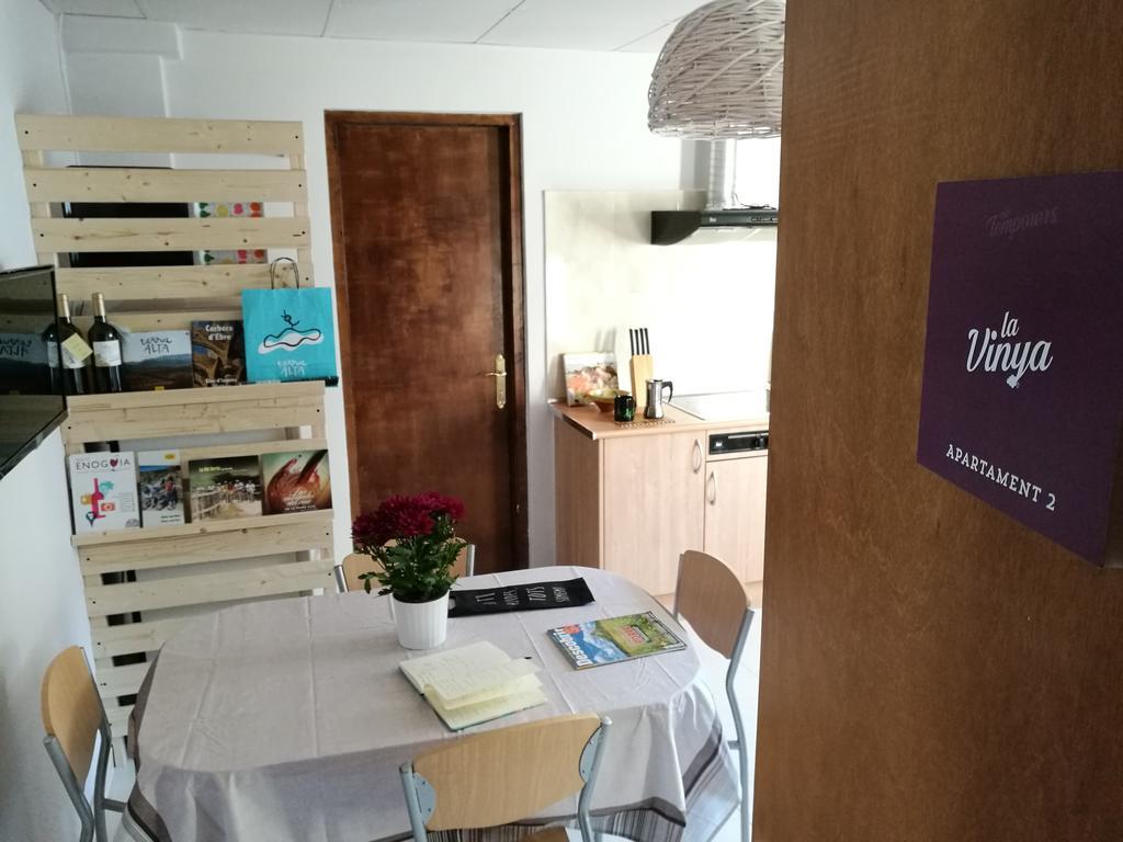 Apartaments Els Temporers Corbera エクステリア 写真